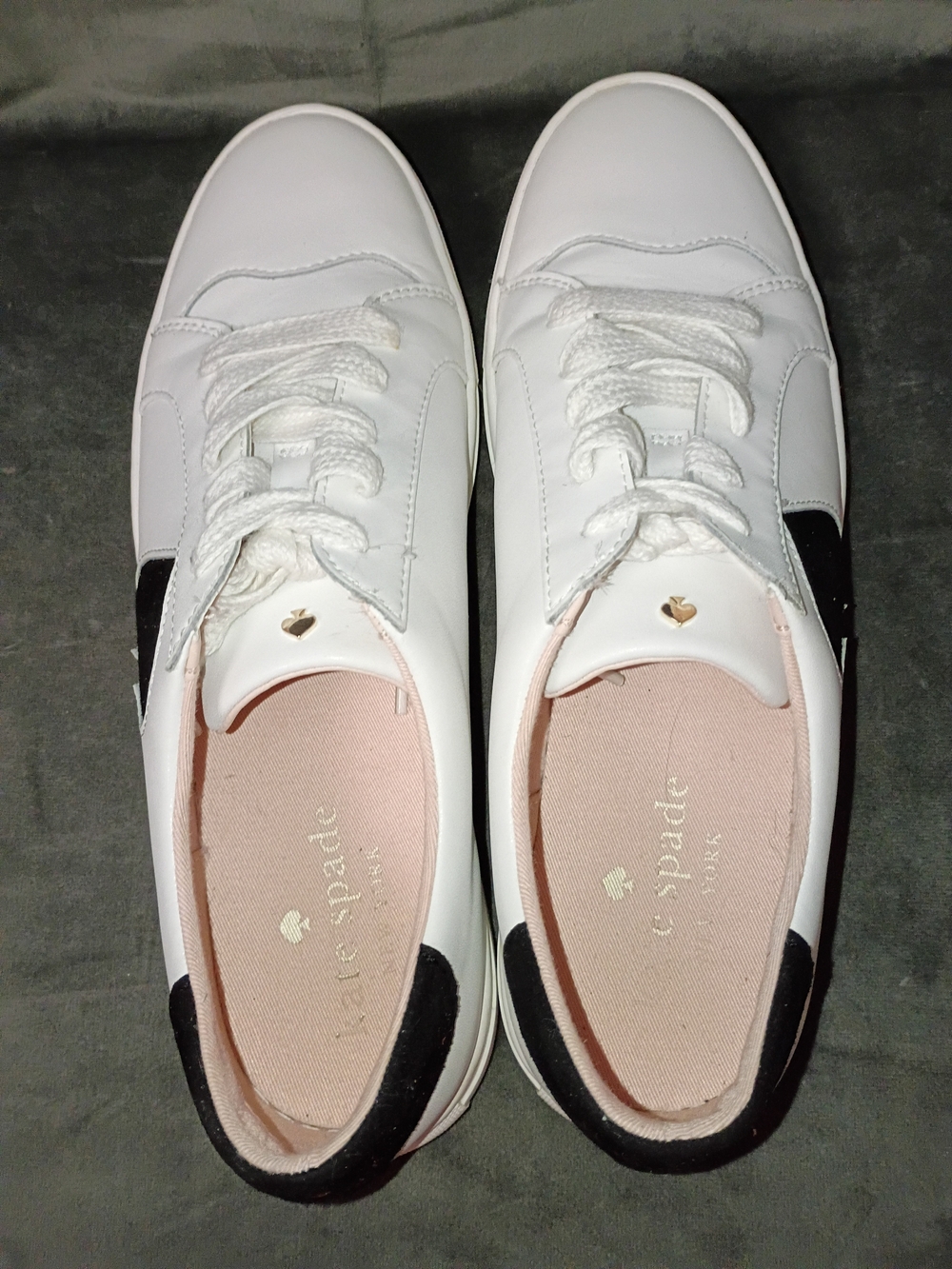 kate spade Fez White Sneakers with Black Spade Accent Size 11 EUC - Picture 12 of 13